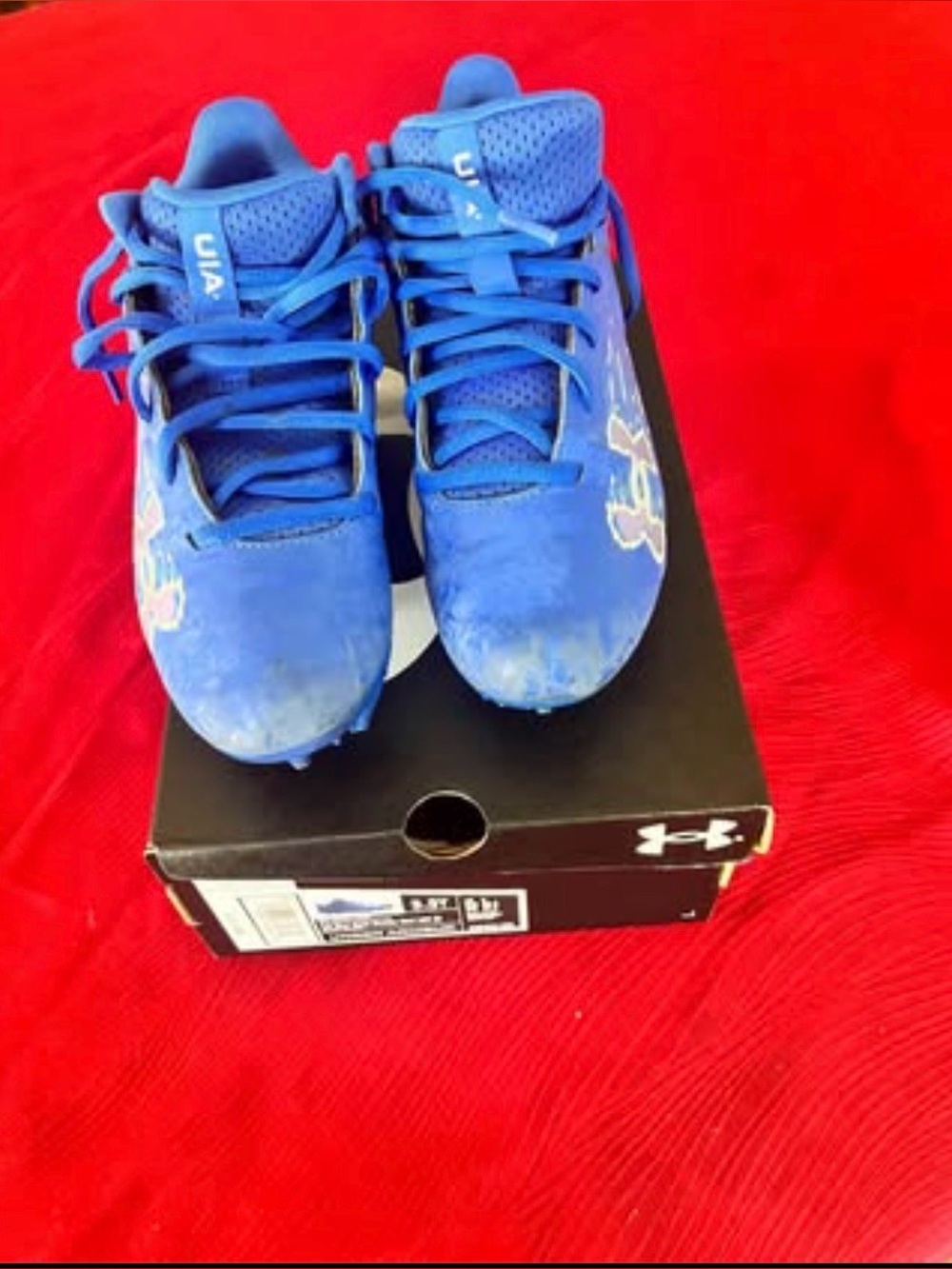 Under Armour Kids' Blue Athletic football cleats size 3.5